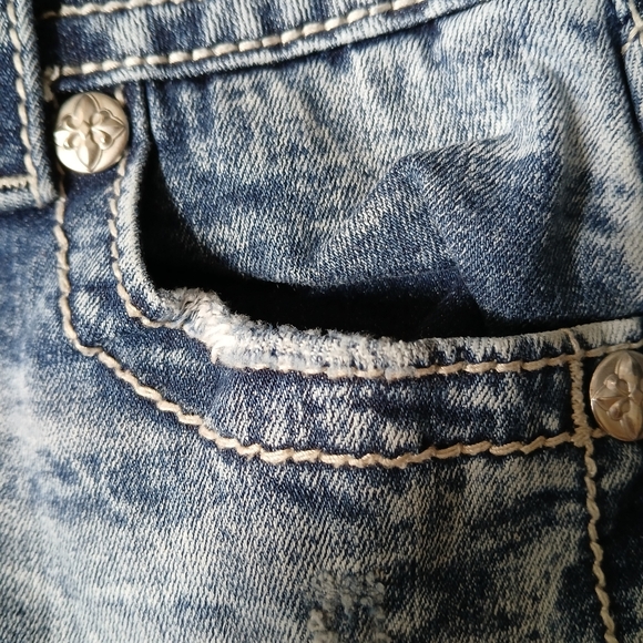 Miss Me Mid-Rise Signature Cuffed Skinny Embellished Denim Jeans Women's Size 26 - Picture 4 of 10